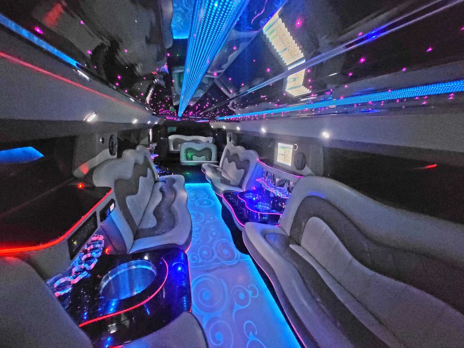 Limuzina Hummer 14 locuri