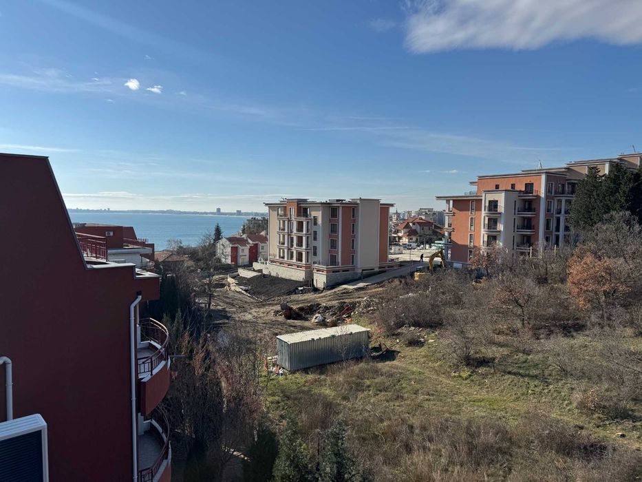 Тристаен апартамент в северната част на комплекса, Гледка море