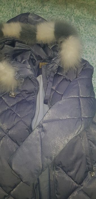 Продам куртку пуховик для девочки