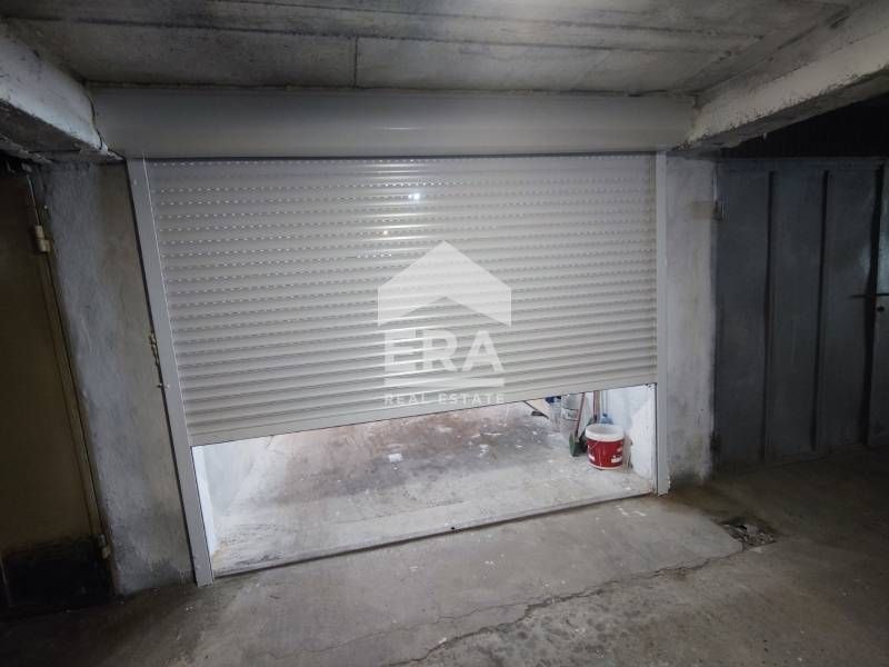 Гараж и парко място под наем до у-ще Св. Иван Рилски