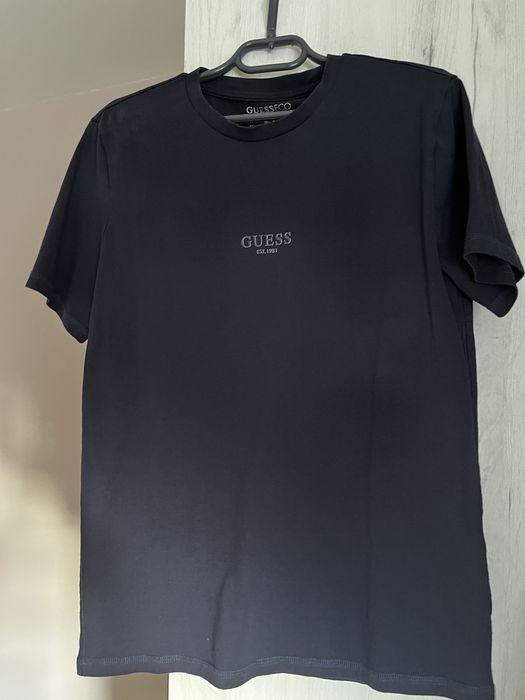 Мъжки тениски и блузи