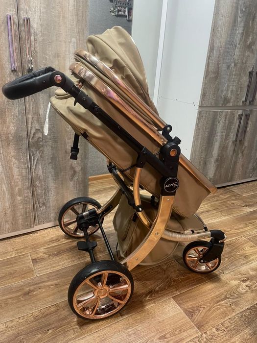 Продам детскую коляску