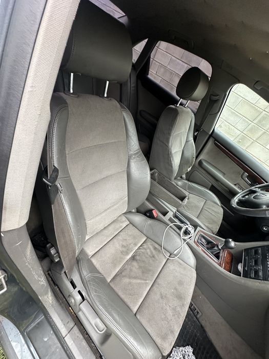 Ауди А4 В6 продавам