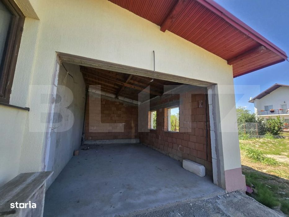 Casa solida P+M, 180 mp utili, 2 fronturi stradale – ideala pentru f