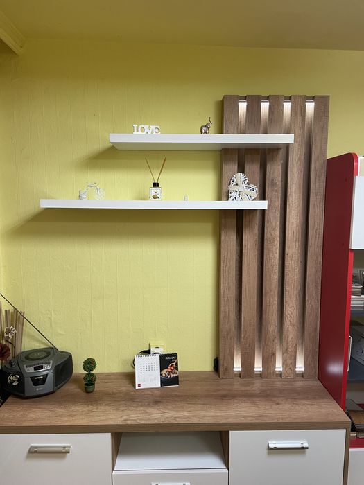 Модерна секция   Мдф   С  панел и осветление