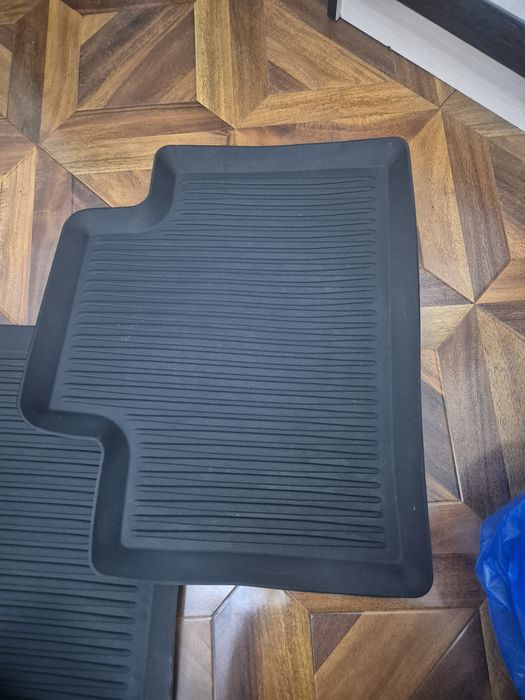 Продам коврики в лексус rx 350. АСТАНА