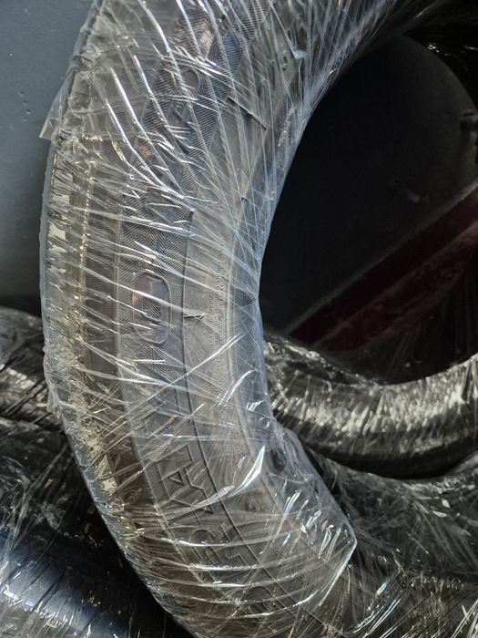 Maxxis Bravo HP 225 60 R18