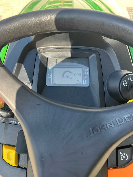 Самоходка косачка райдър John Deere X394