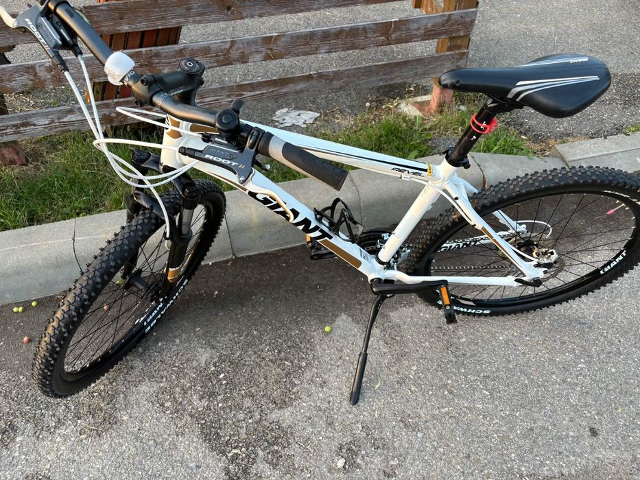 MTB Giant Revel ca noua