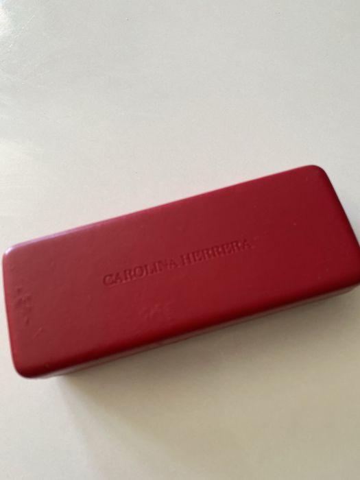 Оригинални! Дамски слънчеви очила Carolina Herrera