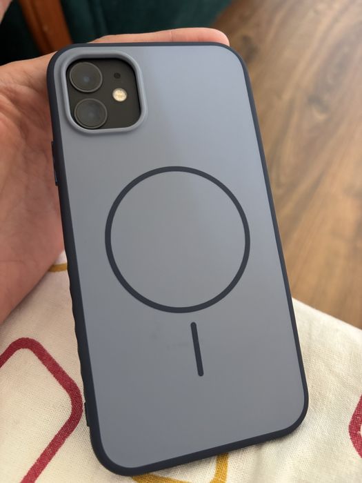 Айфон 11 в отличном сост