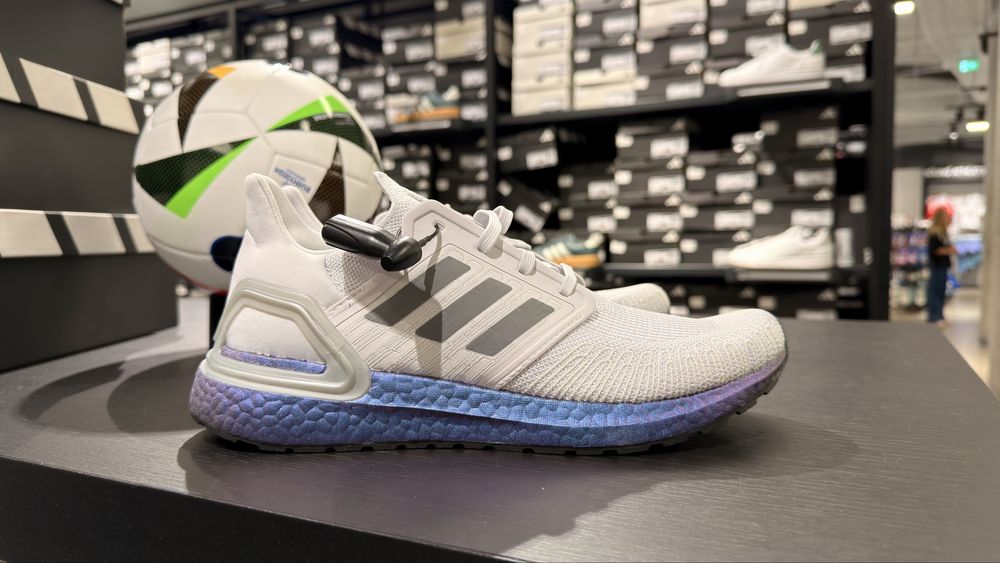 Adidas Ultraboost 20 originali la cutie , 41.1/3 , 42 si 46