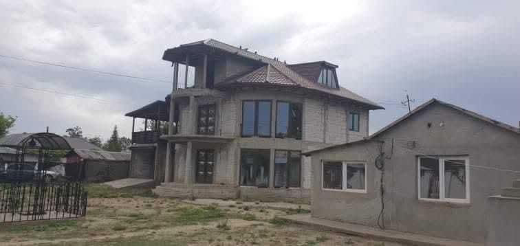 Casa de vanzare  sutesti braila