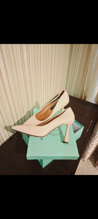 Туфли на каблуках