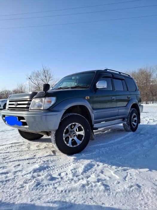 Продам машину Toyota Land Cruiser Prado