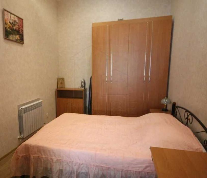 Дава се под наем Двустаен апартамент в Пловдив, Център - 44 кв.м за 198.9 € - Снимка #1