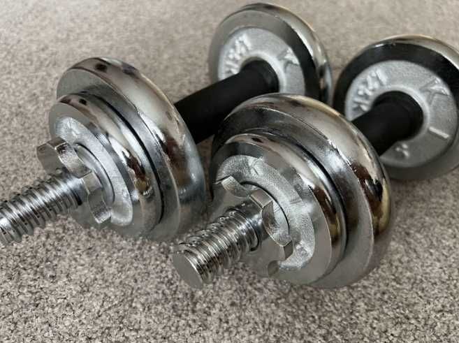 Продаются Набор гантелей