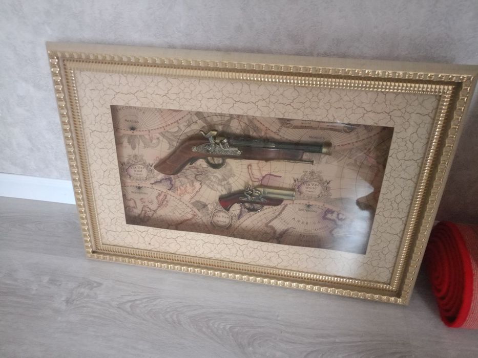 Картины , вышивка, сувениры