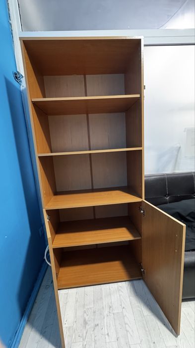 Срочно продам шкаф