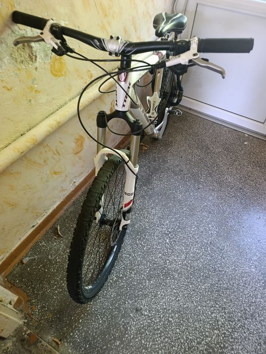 Vând bicicleta montanbike