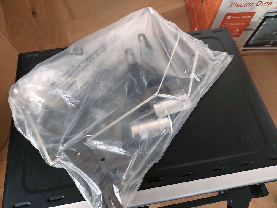 Cuptor electric ZASS 42 CR