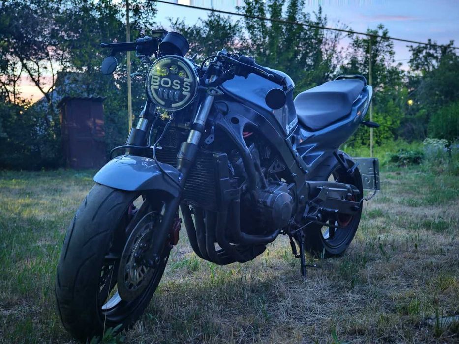 мотоцикл 600 сузуки