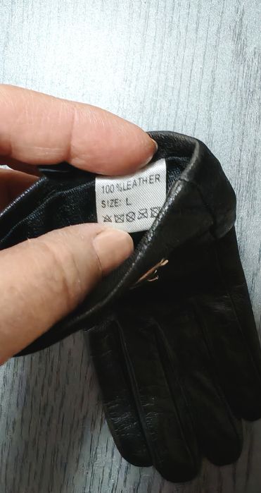 Manusi de piele naturală
