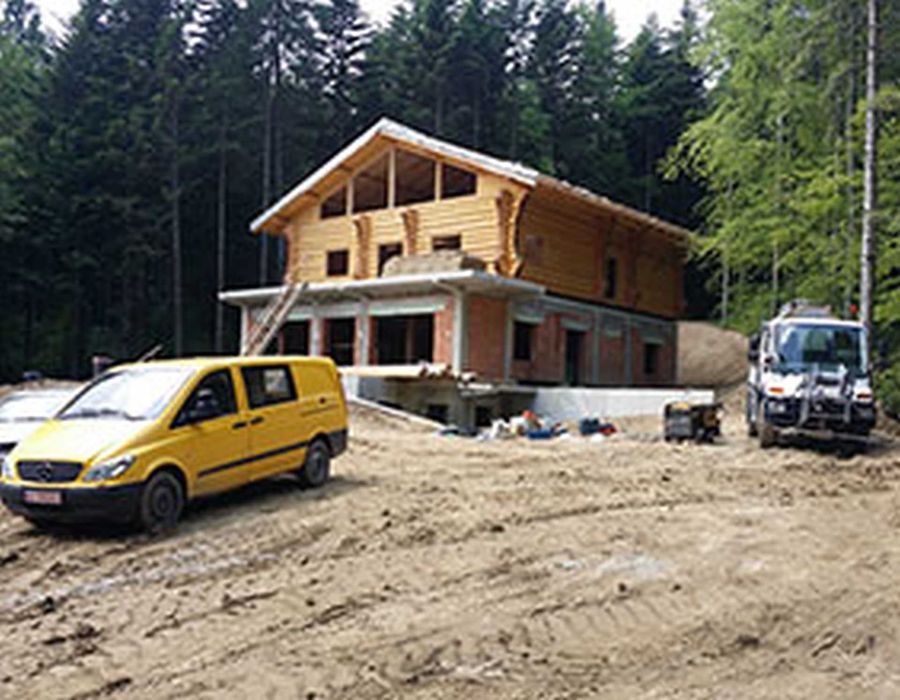 Servicii excavatii/nivelari/terasamente/sapaturi/etc