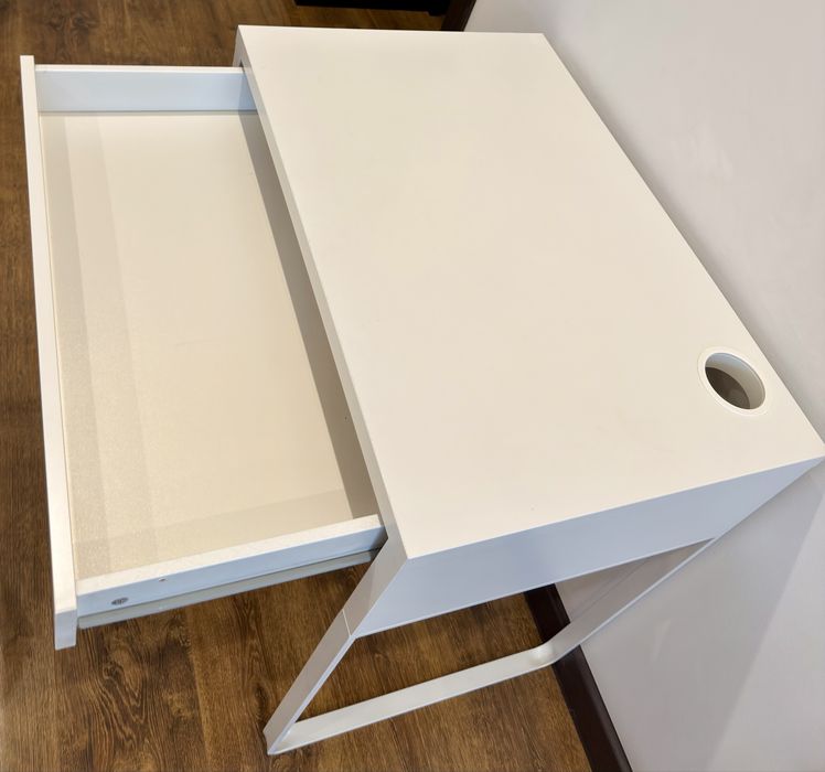 Стол письменный IKEA Микке, ИКЕА 73х50x75 см