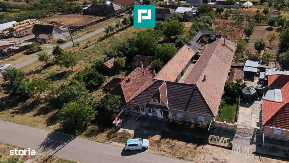 Casa cu multiple destinatii in Galsa