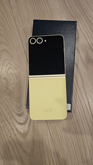 Samsung z flip 6