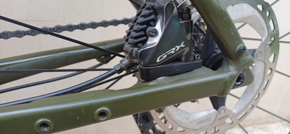 Bicicleta gravel 2x11 , furca din carbon