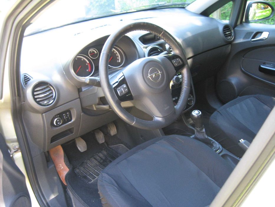 opel corsa ecoflex,diesel,unic proprietar,an fabricatie 2010,188000km.