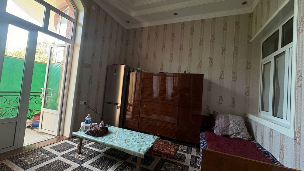 Talabalar uchun 2 xonali hovli uy uchastka ijara beriladi Beruniy
