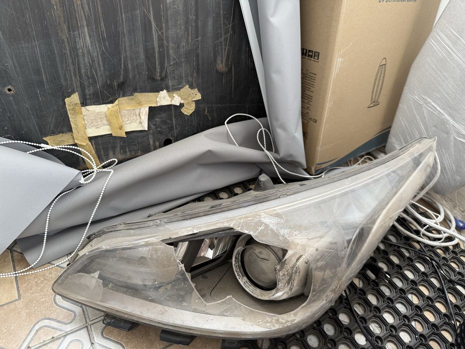 Фара левая на Kia Rio