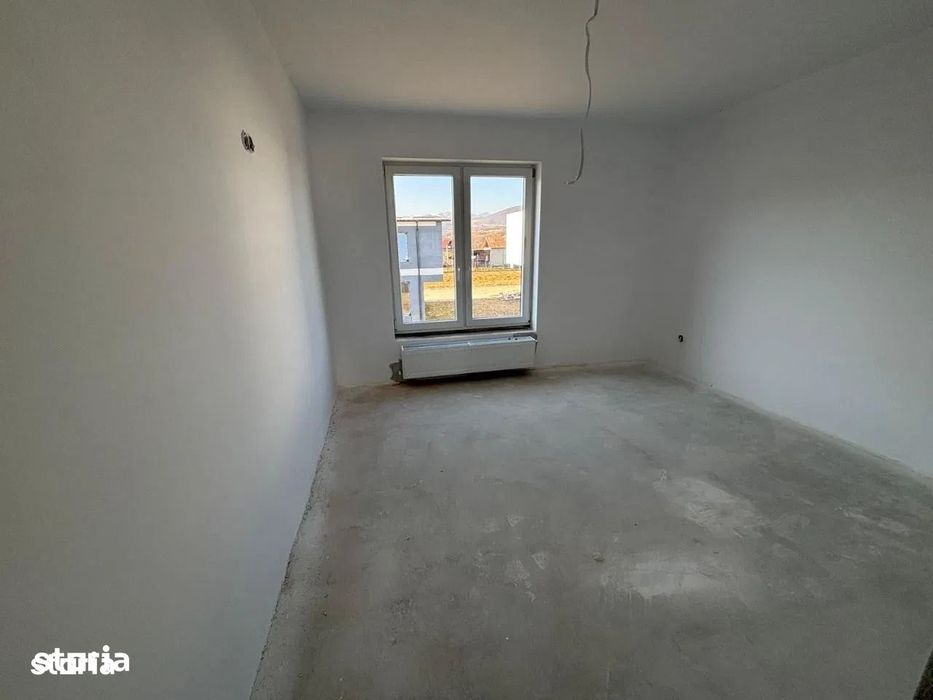 Casa tip duplex +414mp teren in Rasinari- Tropini