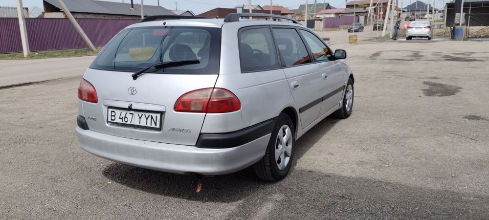 Продам тоета авенсис