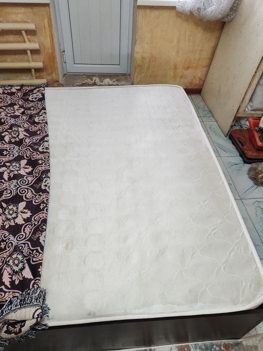 Двухспалка с тумбами срочно