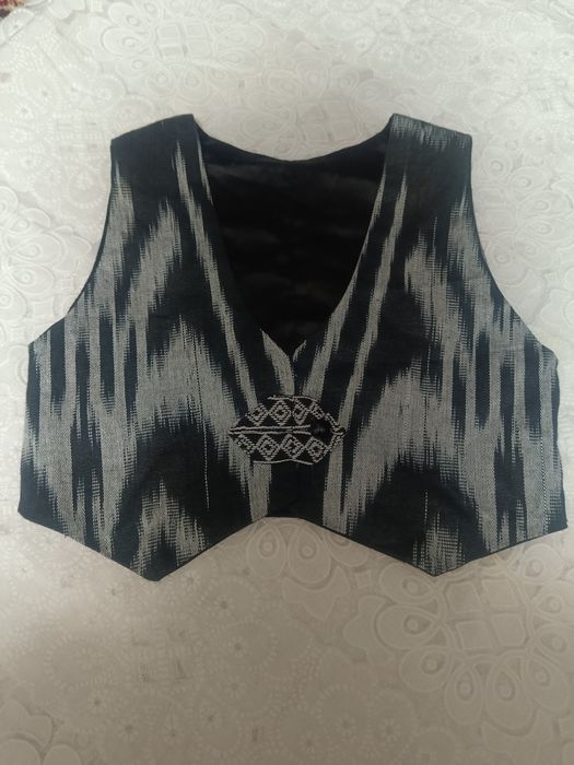 Национальная жилетка на мальчика 2-3 года