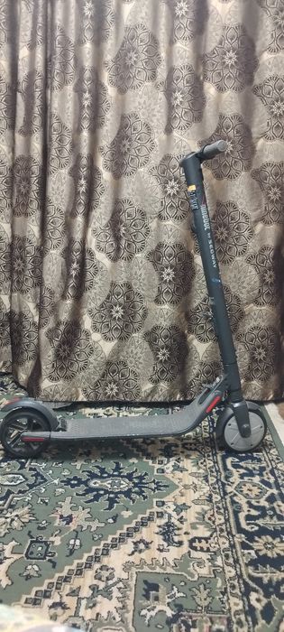 Самокат ninebot es