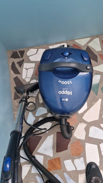 Пылесос моющий, почти новый