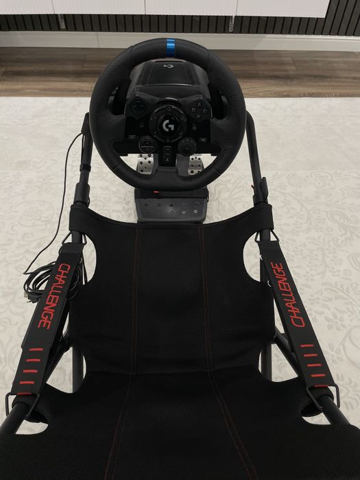 Продам игровой руль Logitech g923