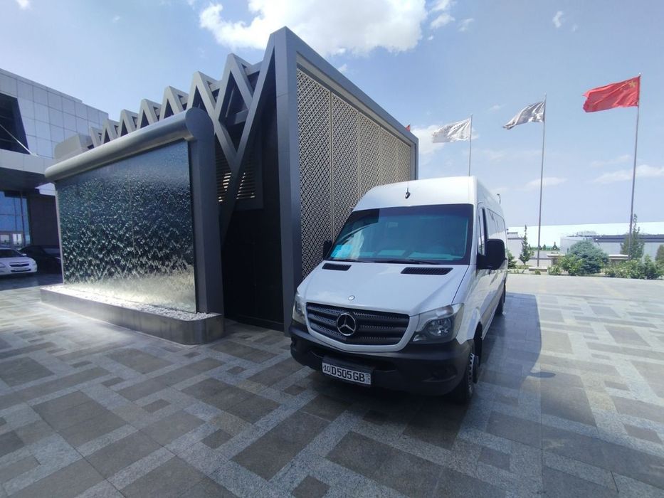 Микроавтобус 19 уринли Мерседес бенц ,салон янги 2025