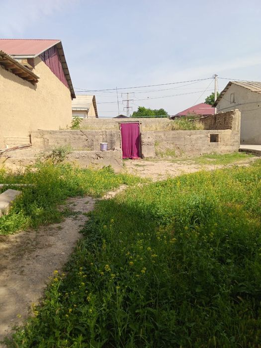 Uwaska sotiladi 3 sotix qibray qipshox maxallasi 128 uy su gaz svet wf