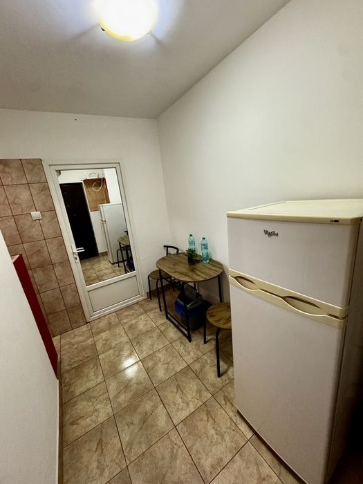 Garsoniera de inchiriat Calea Bucuresti