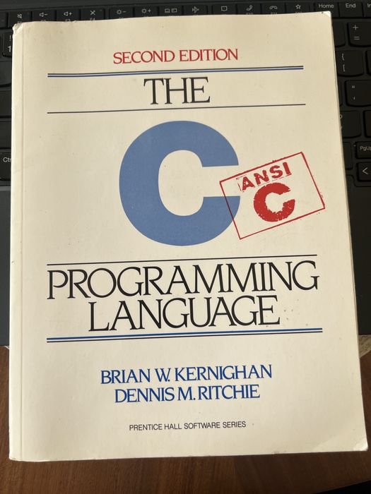 Carte The C Programming Language