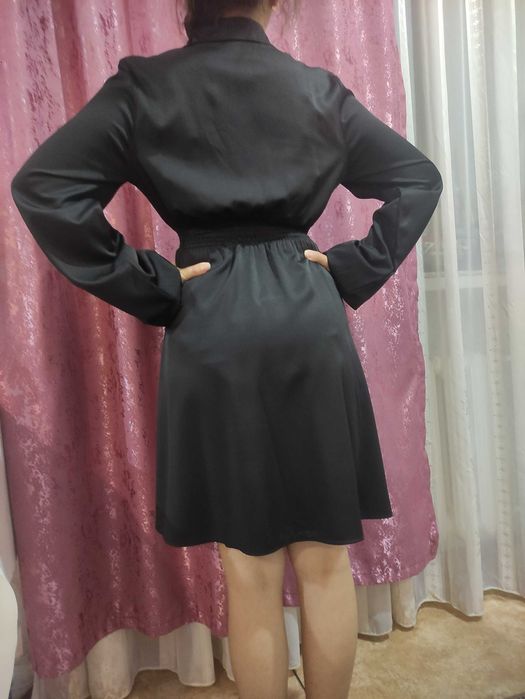 Платье коктейльное