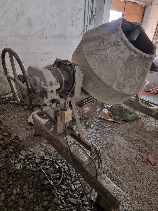 Продам формы для литья колец для колодцев