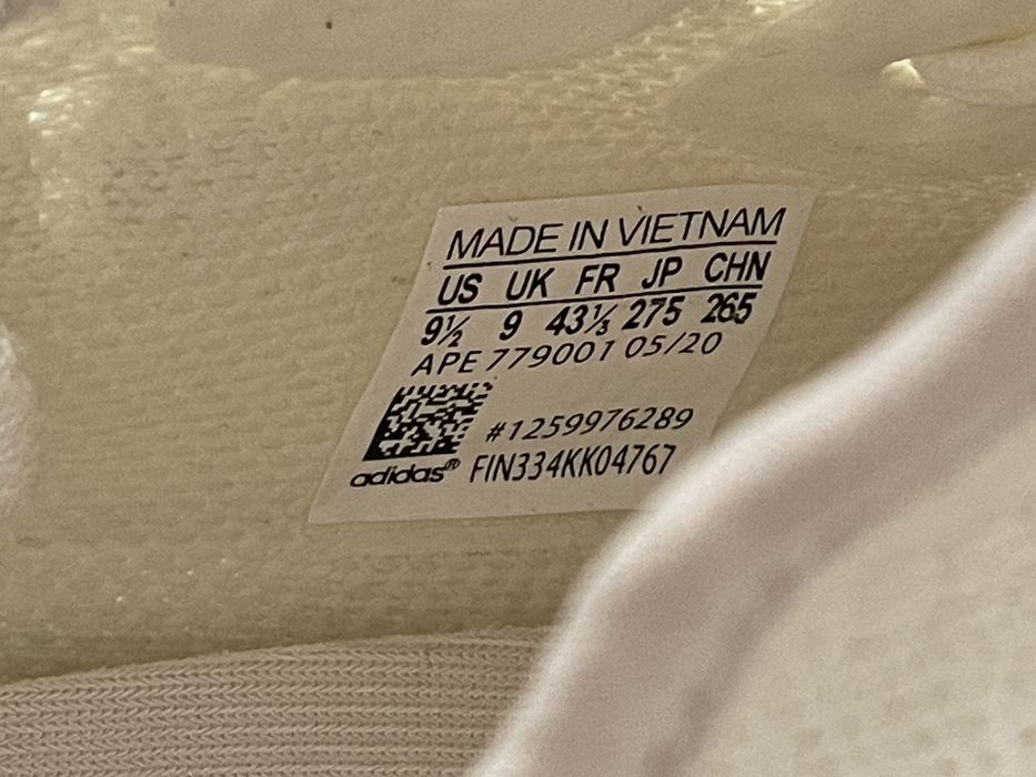 Yeezy 350v2 Bone