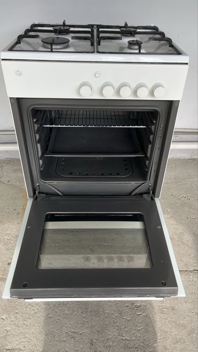 Газ плита в отличном состоянии